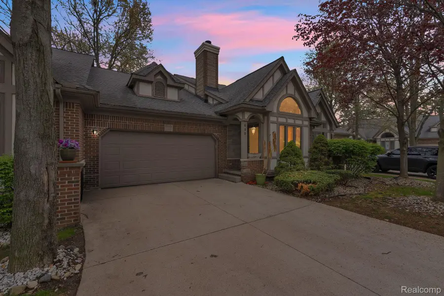 852 N Beech Daly Road, Dearborn Heights, MI 48127 - #3
