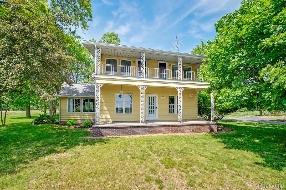 607 E King Street, Corunna, MI 48817 - #1