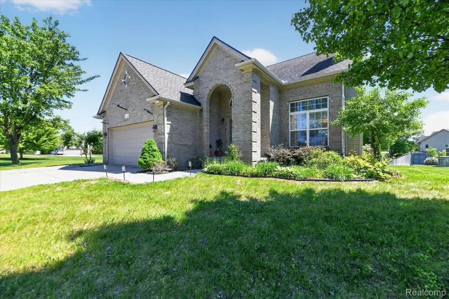 5324 Sequoia Court, Burton, MI 48439 - #3