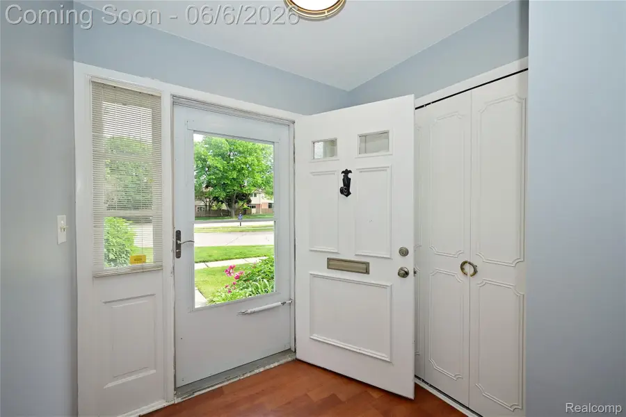 5177 Buckingham, Troy, MI 48098 - #3