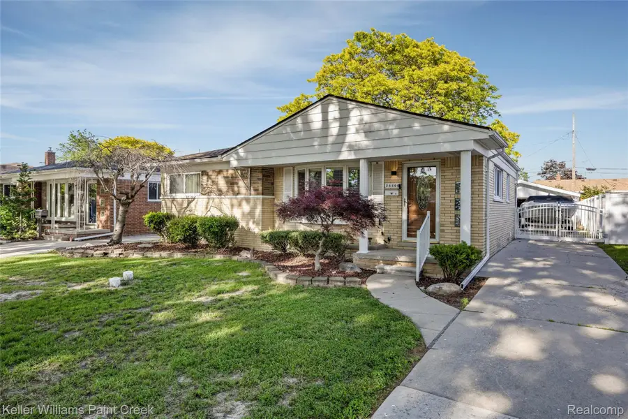 28606 Rockwood Street, Saint Clair Shores, MI 48081 - #2
