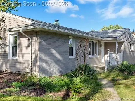 2075 Gulliver Drive, Troy, MI 48085 - #1