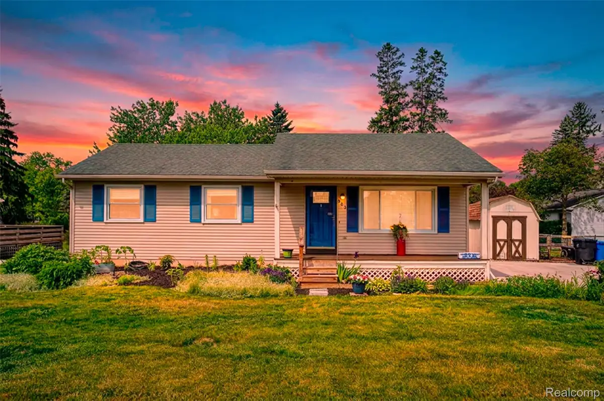 903 Jones Street, Howell, MI 48843 - #1