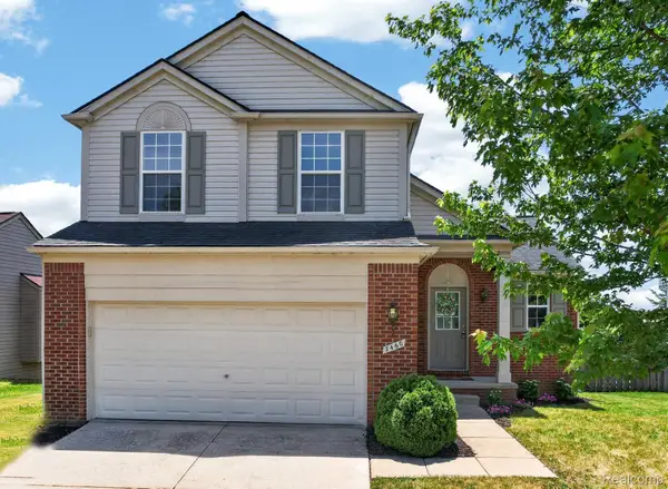 7460 Kensington Drive, Ypsilanti, MI 48197