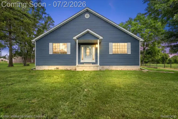 54230 Card Road, Macomb, MI 48042