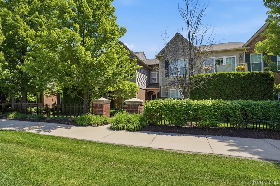 320 N Wixom Road #30, Wixom, MI 48393 - #3