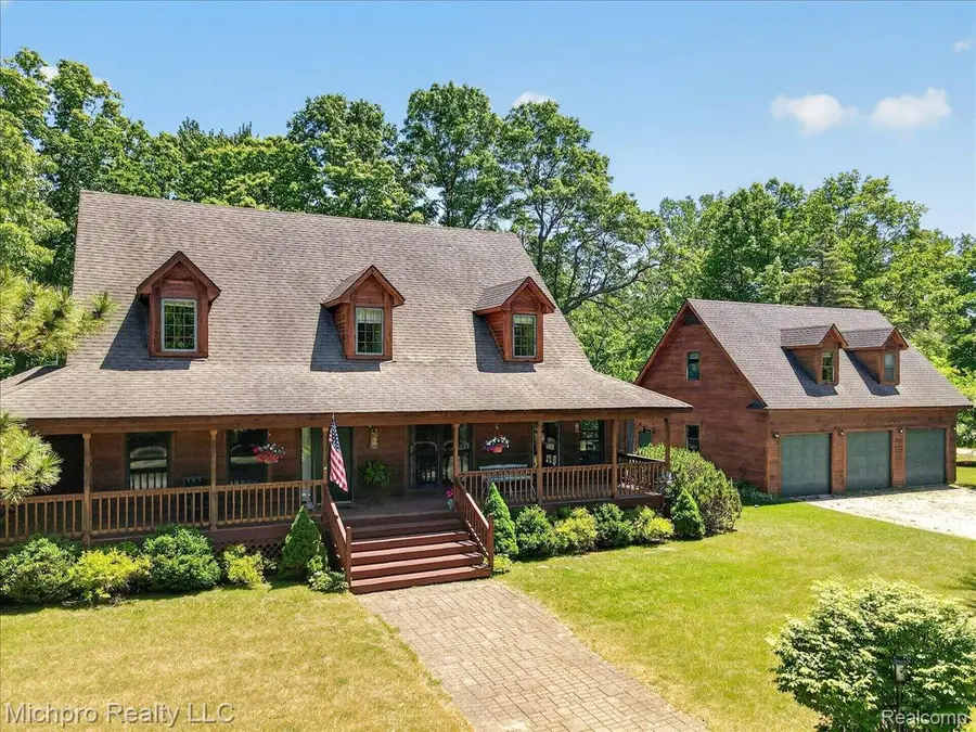 670 Green Creek Lane, Oxford, MI 48371 - #2