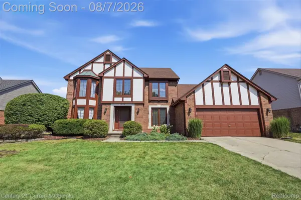 19176 Fairlane Court, Livonia, MI 48152