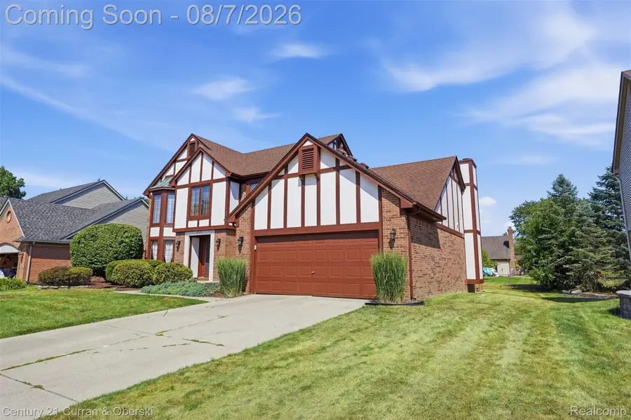 19176 Fairlane Court, Livonia, MI 48152 - #2