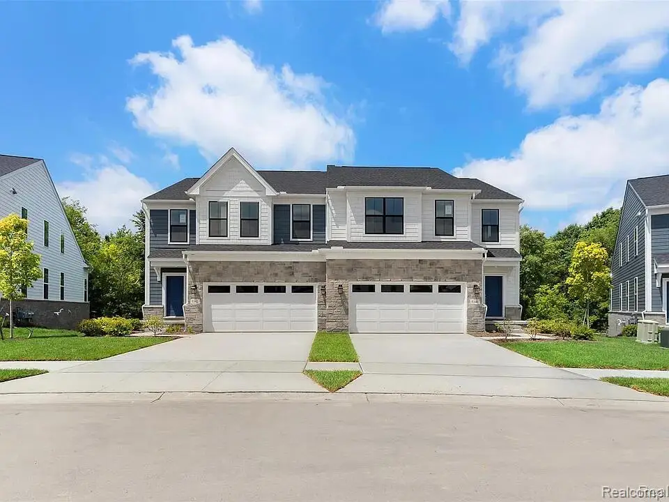 5342 Vista Lane #22, Orchard Lake Village, MI 48323 - #1