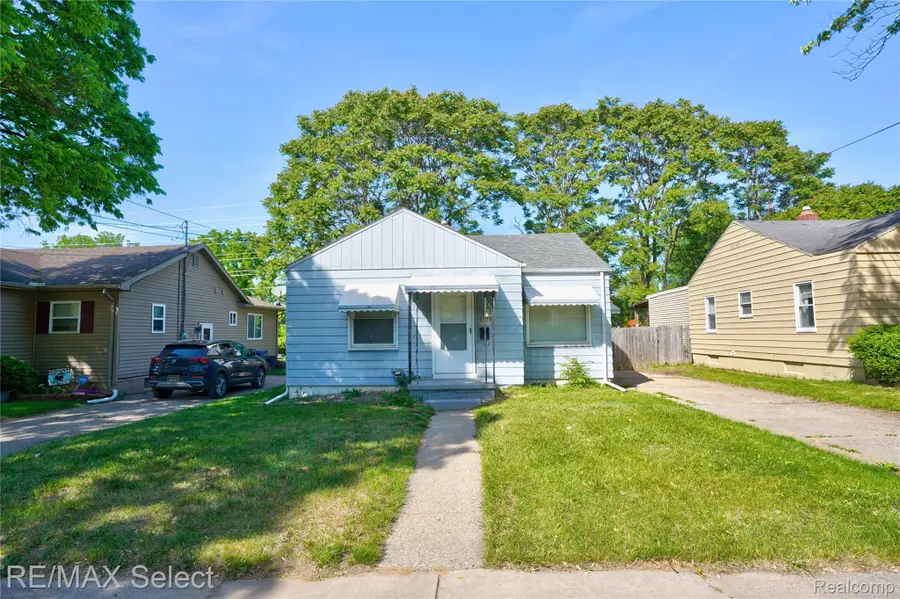 4305 Pengelly Road, Flint, MI 48507 - #2