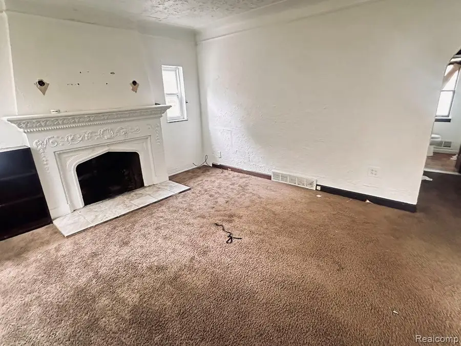 5050 Grayton Street, Detroit, MI 48224 - #2