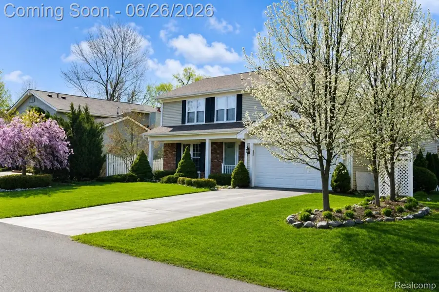 40437 Village Wood Road, Novi, MI 48375 - #2