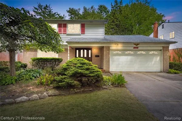 29314 Walker Drive, Warren, MI 48092