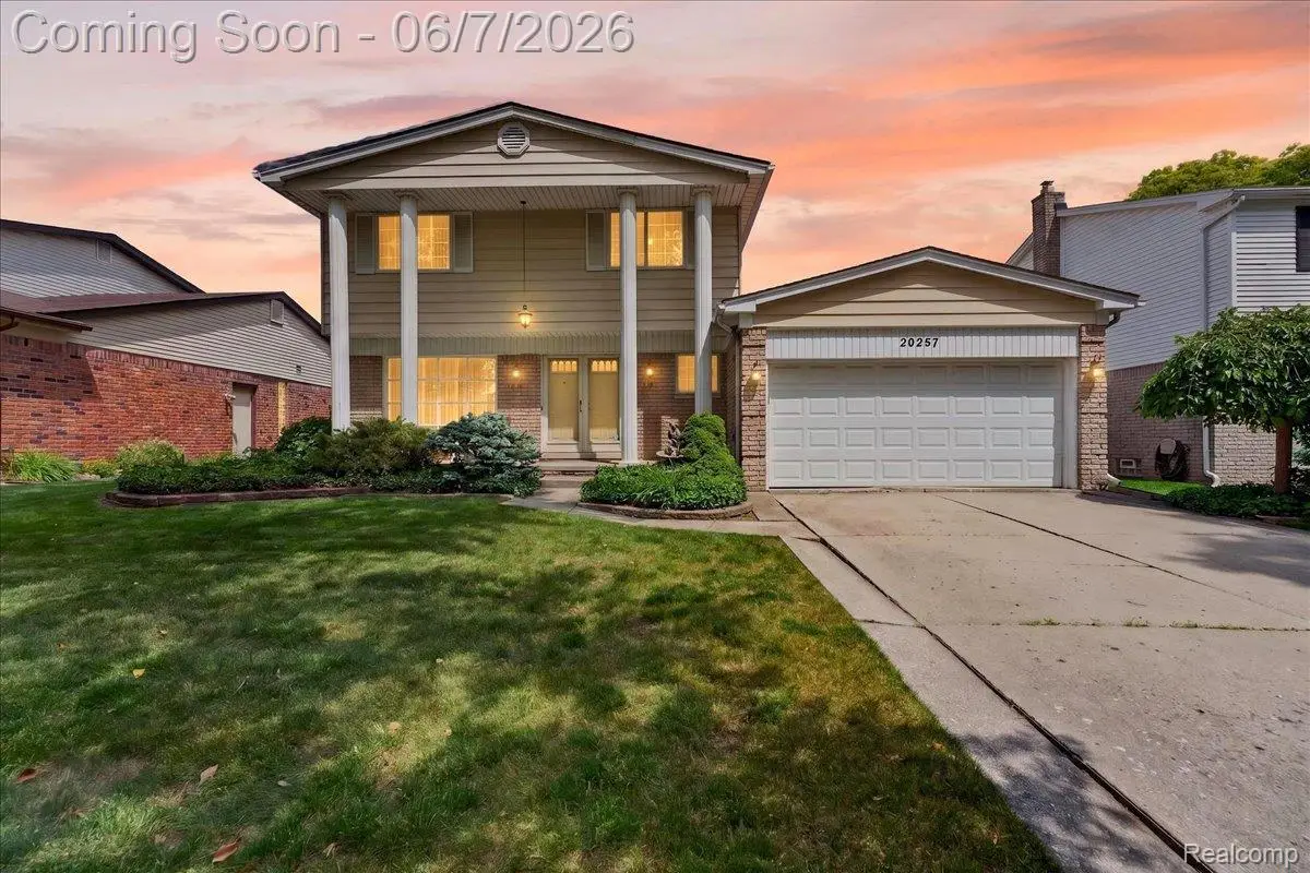 20257 Coachwood Road W, Riverview, MI 48193 - #1