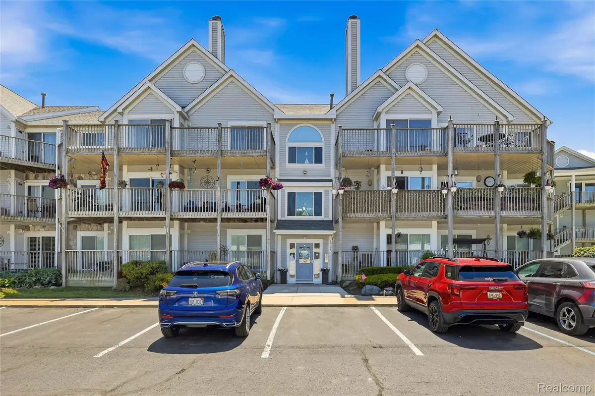 37510 Jefferson Avenue #303, Harrison Township, MI 48045 - #1