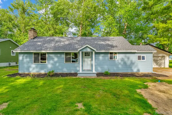34 Pack Street, Croswell, MI 48422