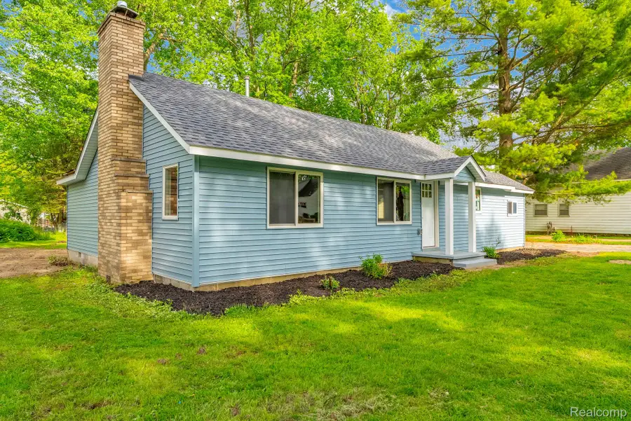 34 Pack Street, Croswell, MI 48422 - #3
