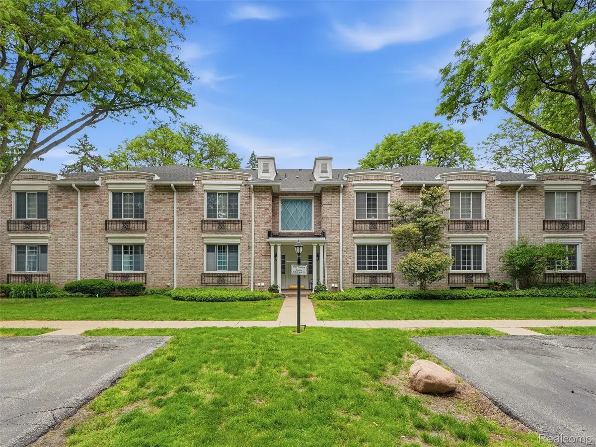 1735 Tiverton Road #10, Bloomfield Hills, MI 48304 - #1
