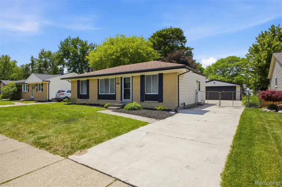 1260 S John Hix Street, Westland, MI 48186 - #3