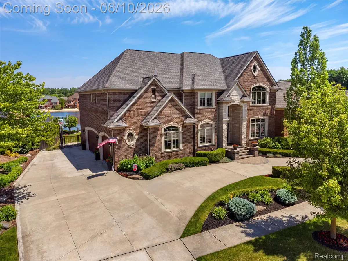 52438 Silent Ridge Drive, Chesterfield, MI 48051 - #1