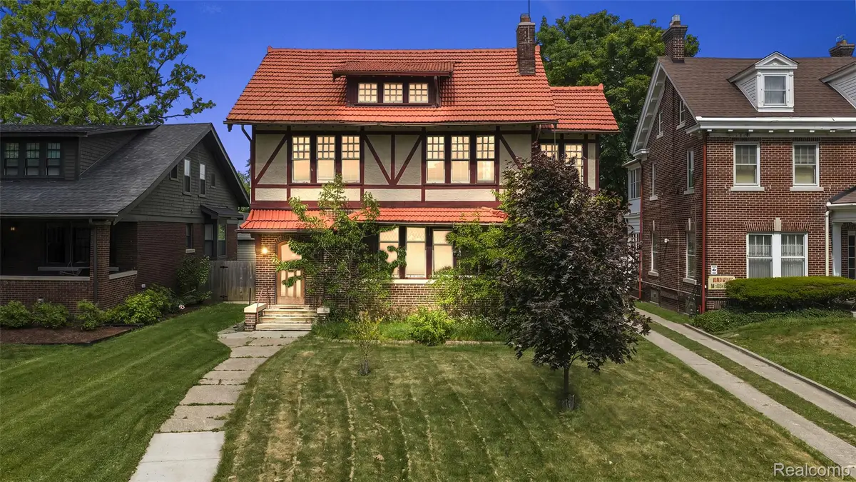 3456 Burns Street, Detroit, MI 48214 - #1