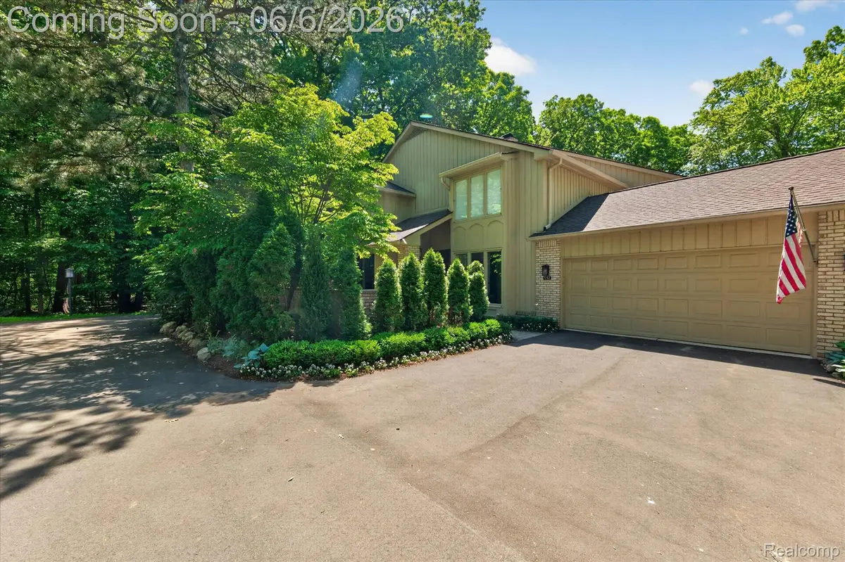1262 Woodcrest Circle #12, Bloomfield, MI 48304 - #1