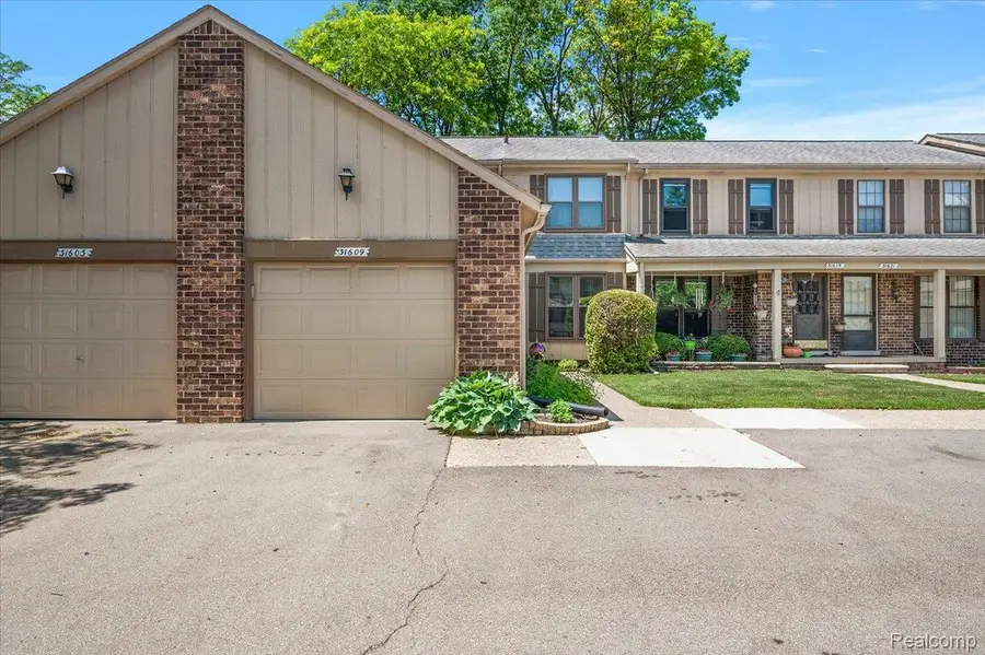 31609 Green Meadow Lane #139, Warren, MI 48093 - #2