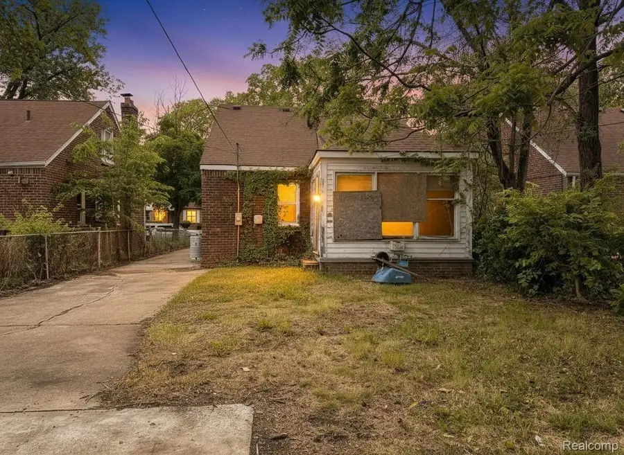 13594 Grandmont Avenue, Detroit, MI 48227 - #3
