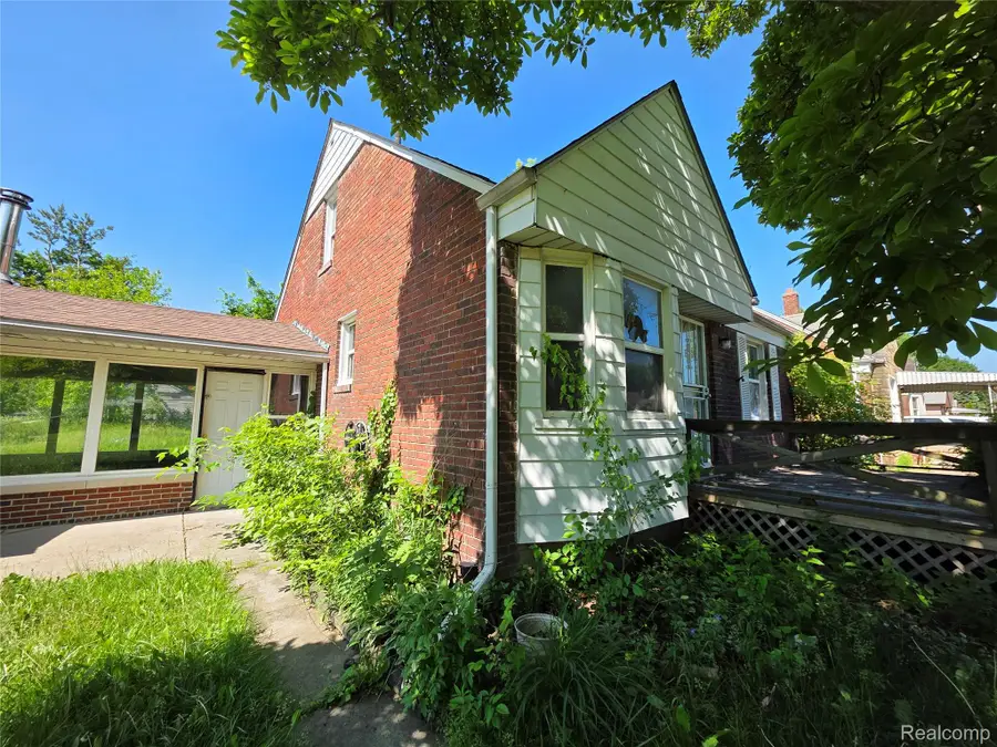 16433 Manning Street, Detroit, MI 48205 - #2