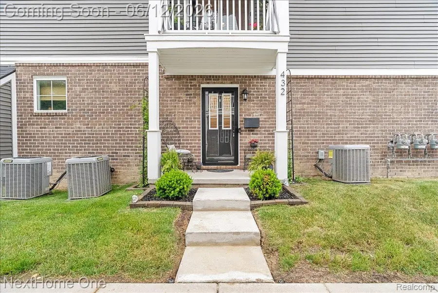 432 Maple Cove Circle #12, Saline, MI 48176 - #2