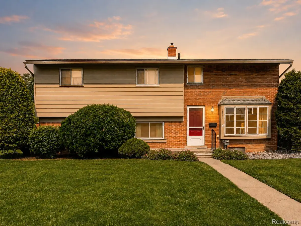 18345 Fremont Street, Livonia, MI 48152 - #1