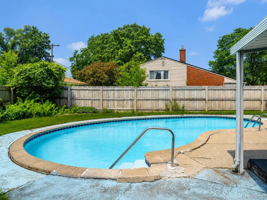 18345 Fremont Street, Livonia, MI 48152 - #2