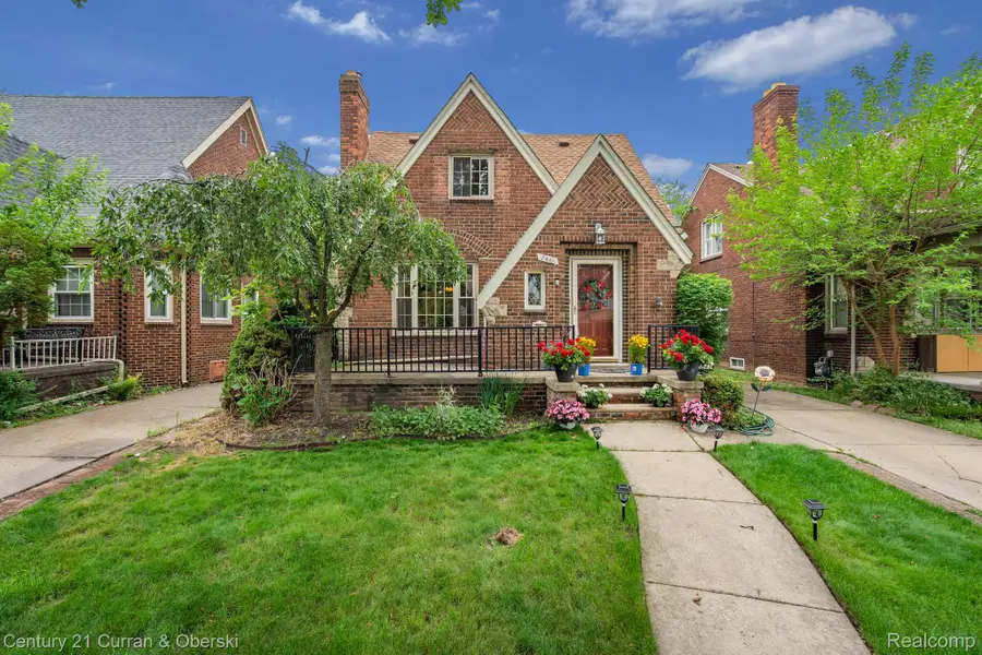 7841 Bingham Street, Dearborn, MI 48126 - #2