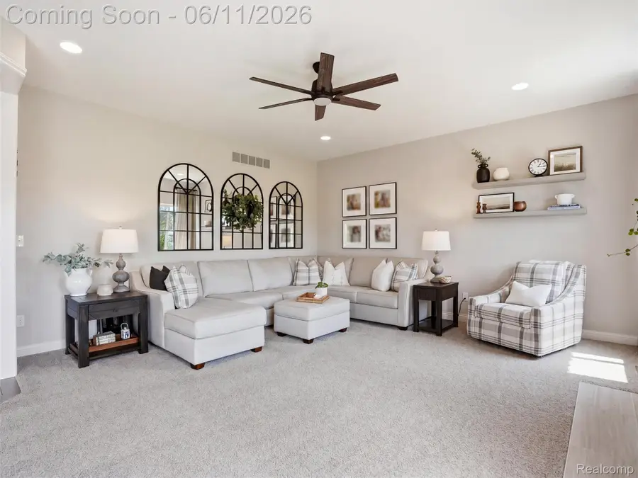 29684 Kevin Drive, New Baltimore, MI 48051 - #3