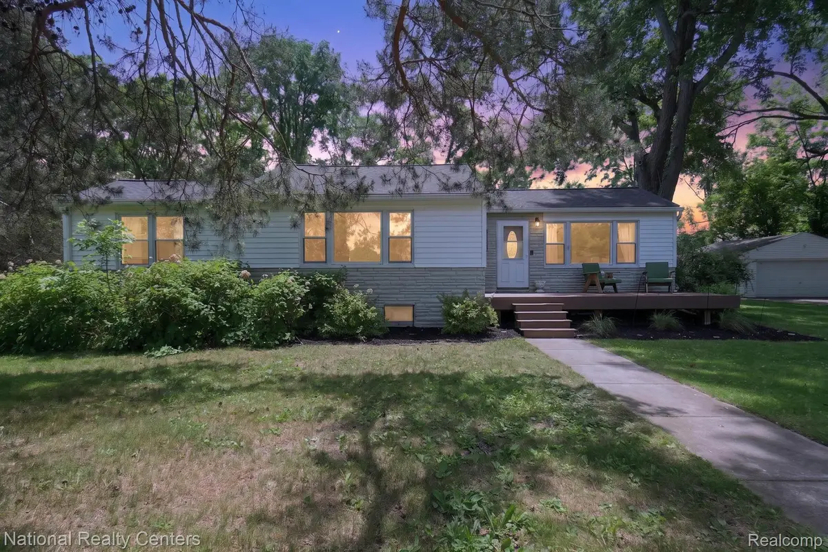 2465 Fairbury, Wixom, MI 48393 - #1
