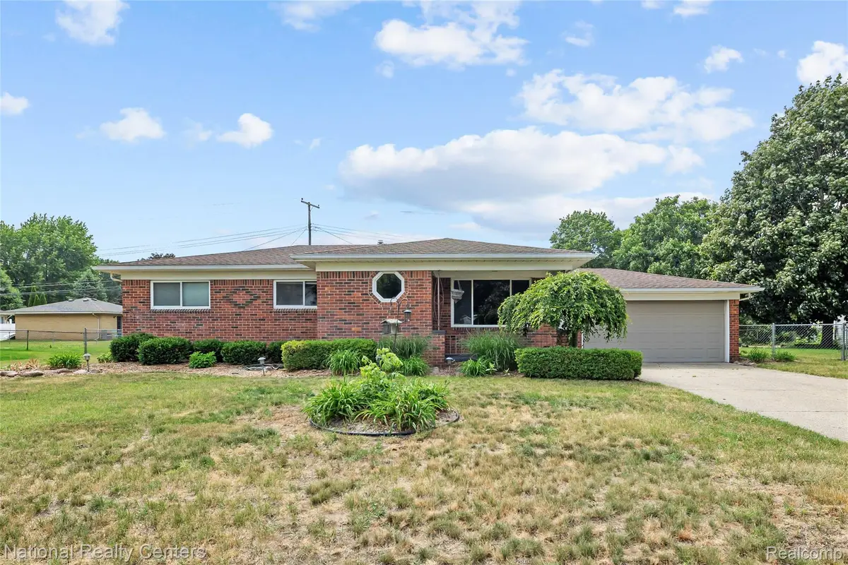 52655 Pappy, Shelby, MI 48316 - #1