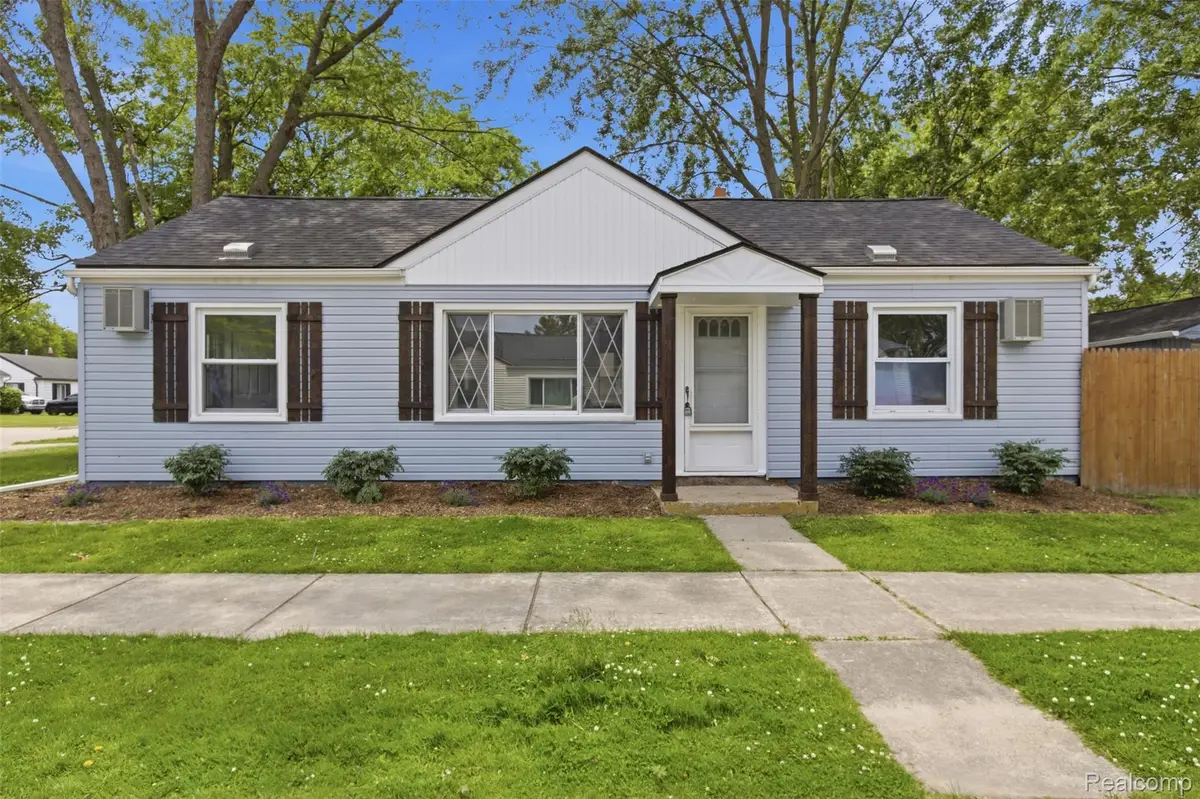 26375 Waldorf Street, Roseville, MI 48066 - #1