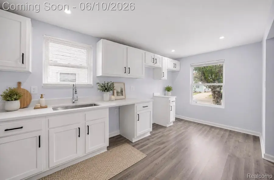 23809 Normandy Avenue, Eastpointe, MI 48021 - #3
