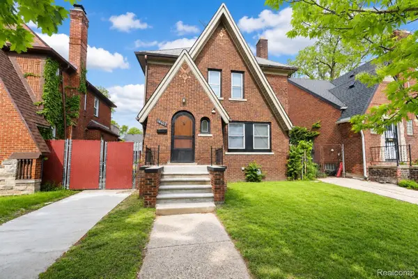 18613 Santa Rosa Drive, Detroit, MI 48221