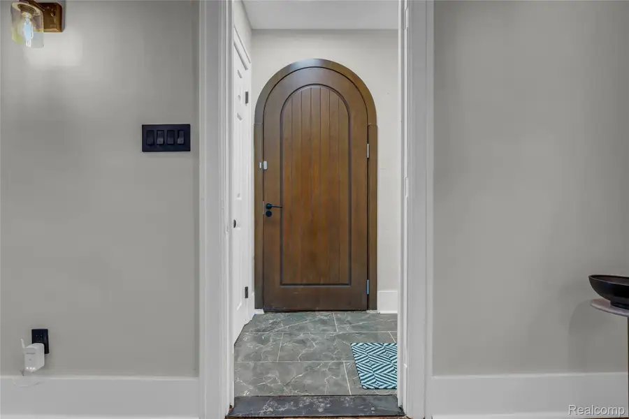 18613 Santa Rosa Drive, Detroit, MI 48221 - #2