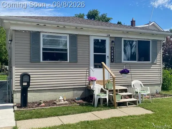 16841 Stephens Drive, Eastpointe, MI 48021