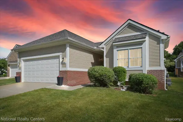 31055 Seneca Lane, Novi, MI 48377