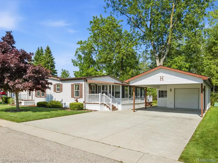 3333 Ravenswood Road #81, Marysville, MI 48040 - #2