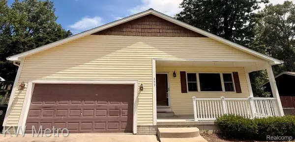 655 Sherry Drive, LakeOrion, MI 48362