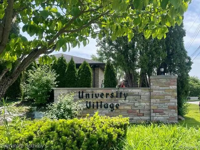 6344 Campus Drive, Dearborn Heights, MI 48127 - #3
