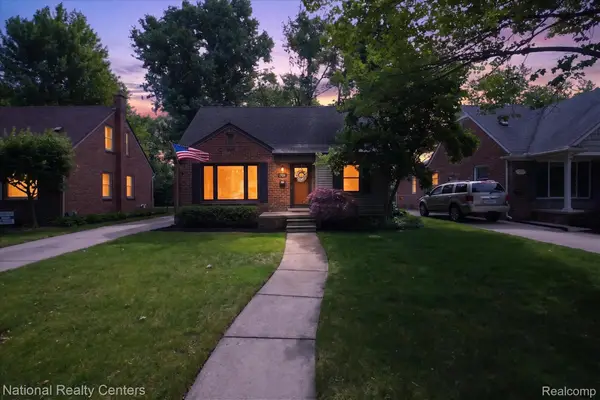 2436 N Vermont Avenue, RoyalOak, MI 48073