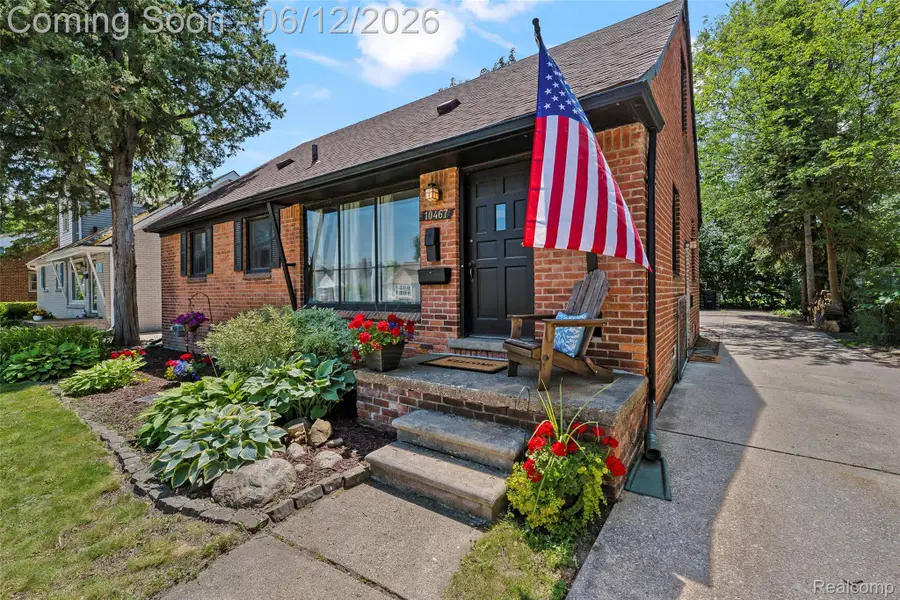 10467 W 11 Mile Road, Huntington Woods, MI 48070 - #3