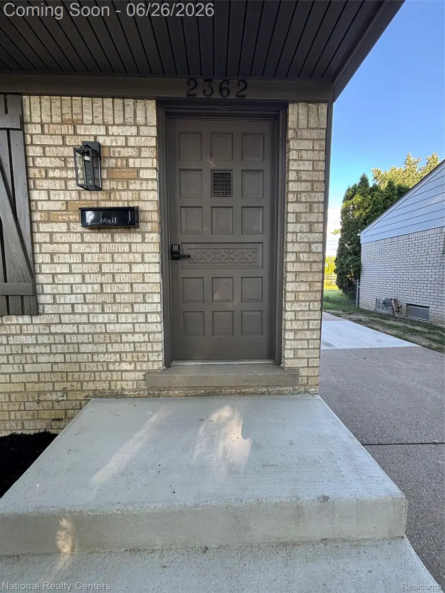 2362 Milverton Drive, Troy, MI 48083 - #3