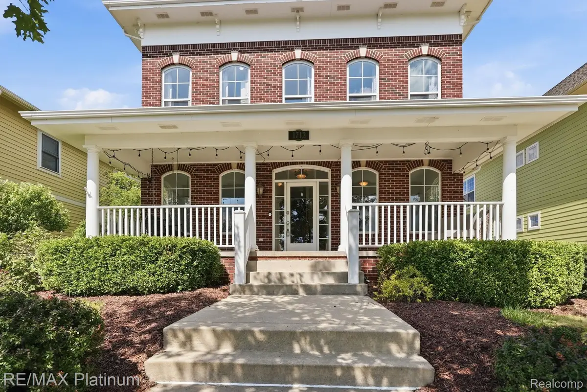 1713 Town Commons Drive, Howell, MI 48855 - #1